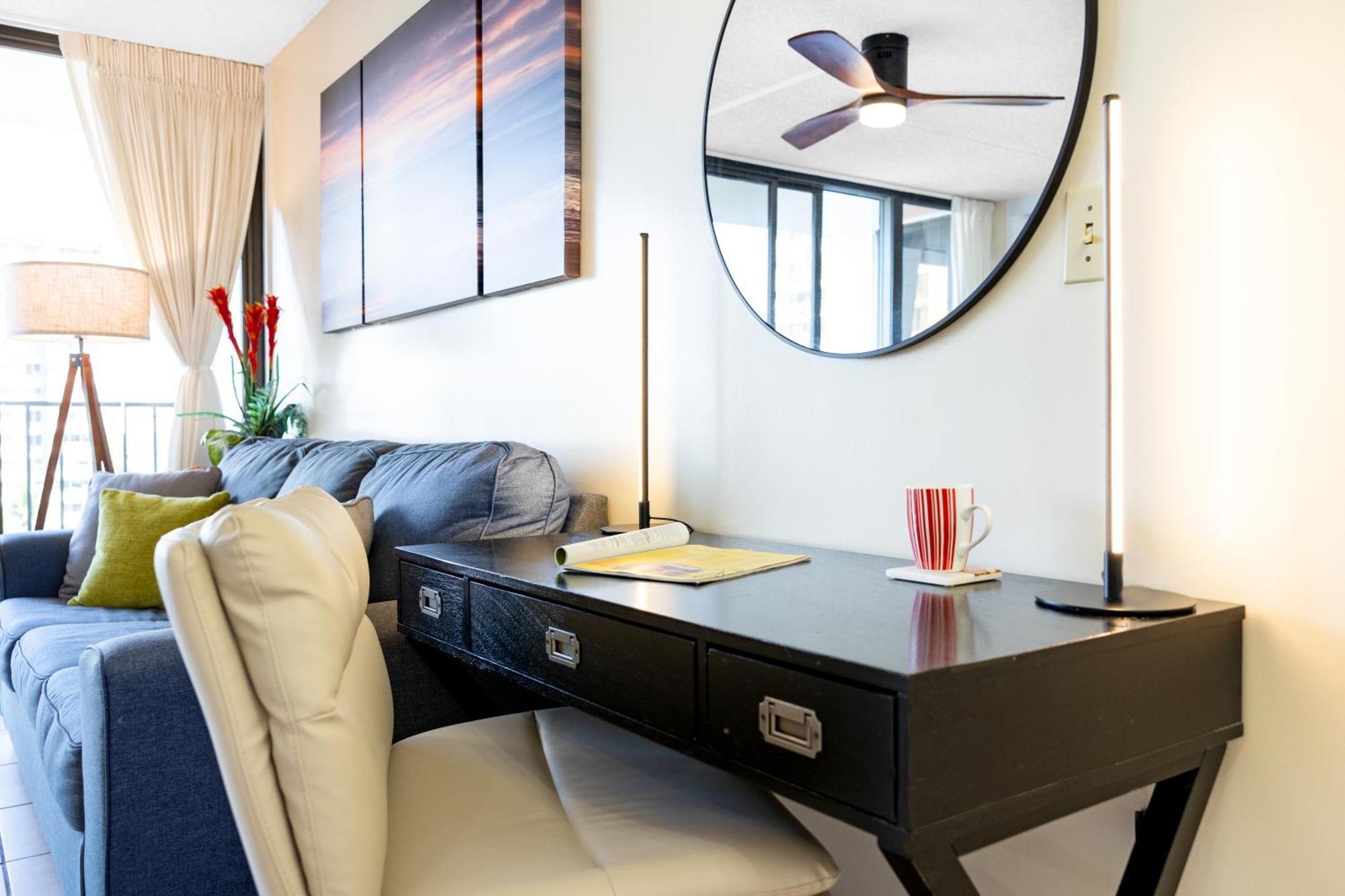 Cozy Waikiki Getaway, Stroll To Beach With Free Parking Гонолулу Экстерьер фото
