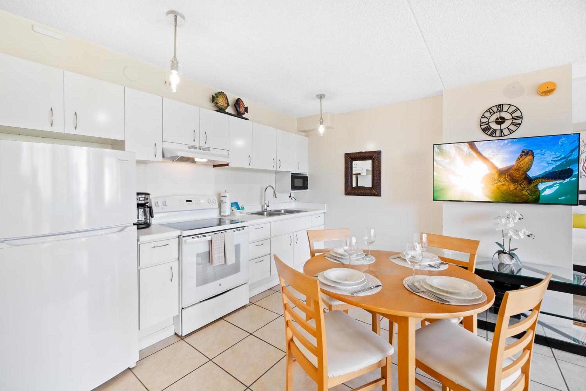 Cozy Waikiki Getaway, Stroll To Beach With Free Parking Гонолулу Экстерьер фото