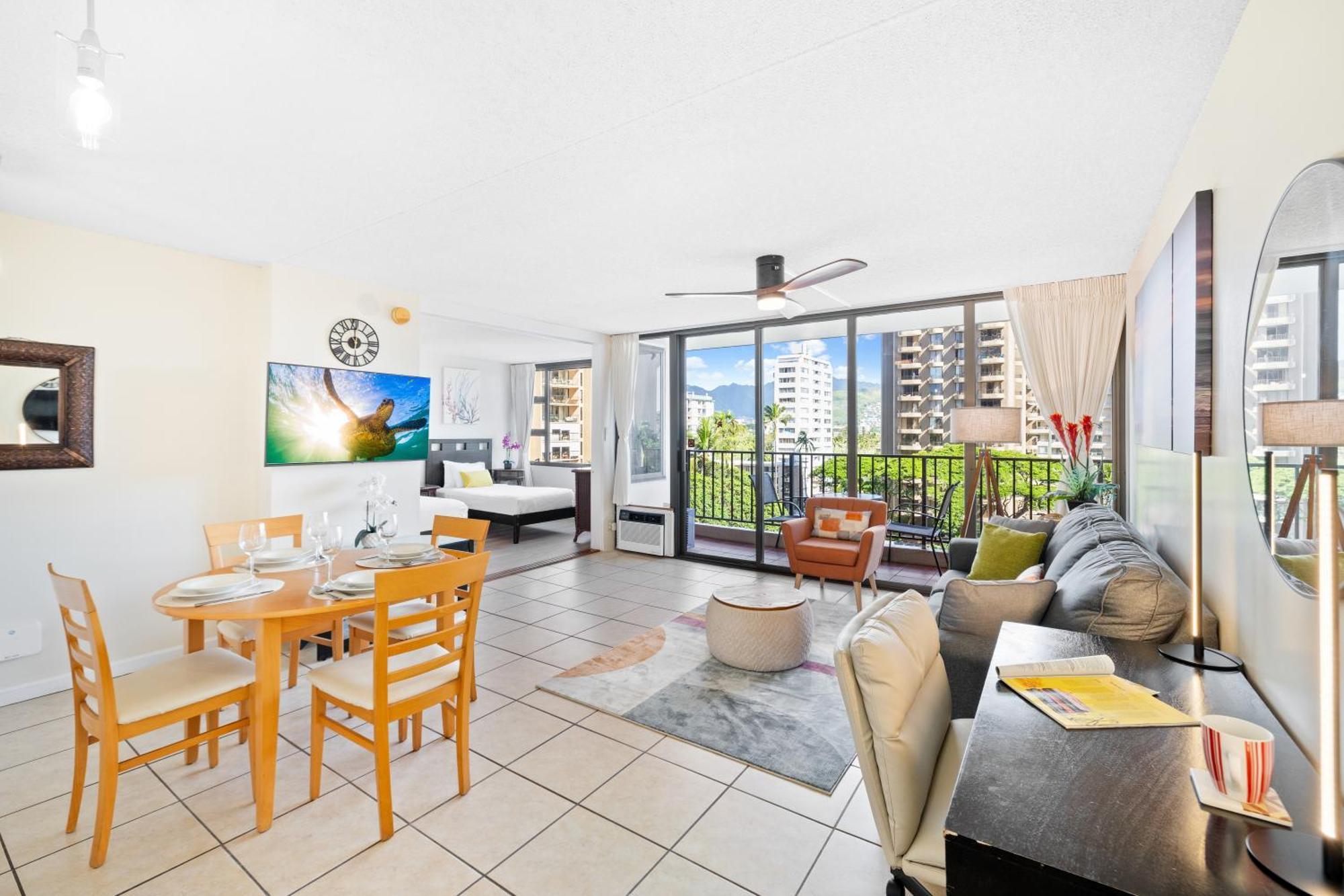 Cozy Waikiki Getaway, Stroll To Beach With Free Parking Гонолулу Экстерьер фото