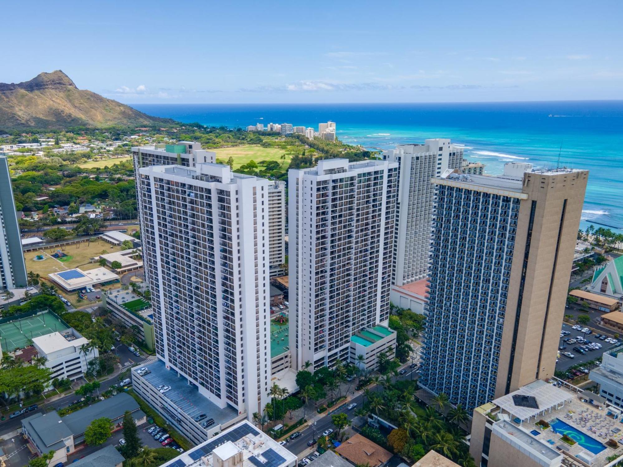 Cozy Waikiki Getaway, Stroll To Beach With Free Parking Гонолулу Экстерьер фото