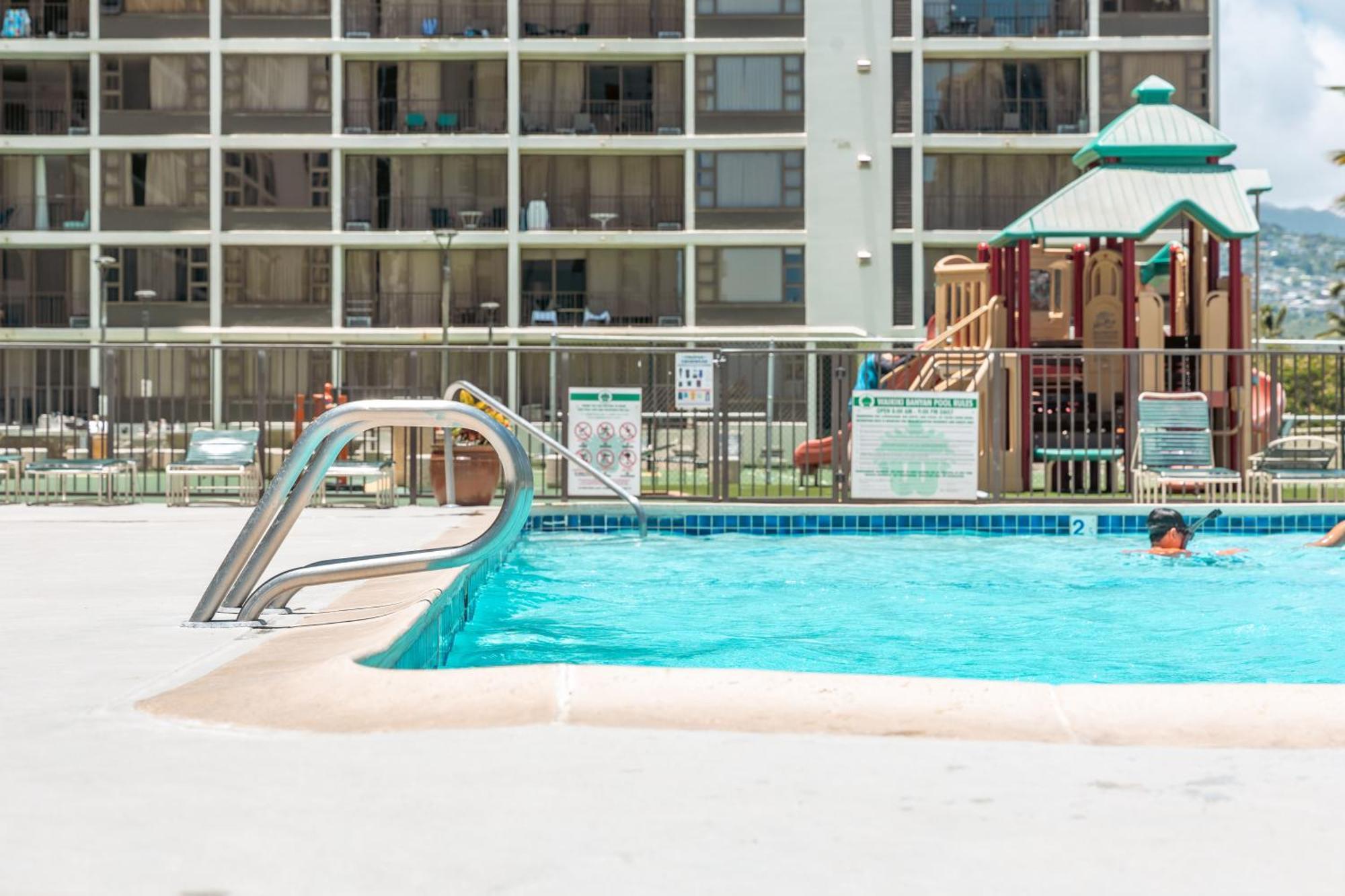 Cozy Waikiki Getaway, Stroll To Beach With Free Parking Гонолулу Экстерьер фото