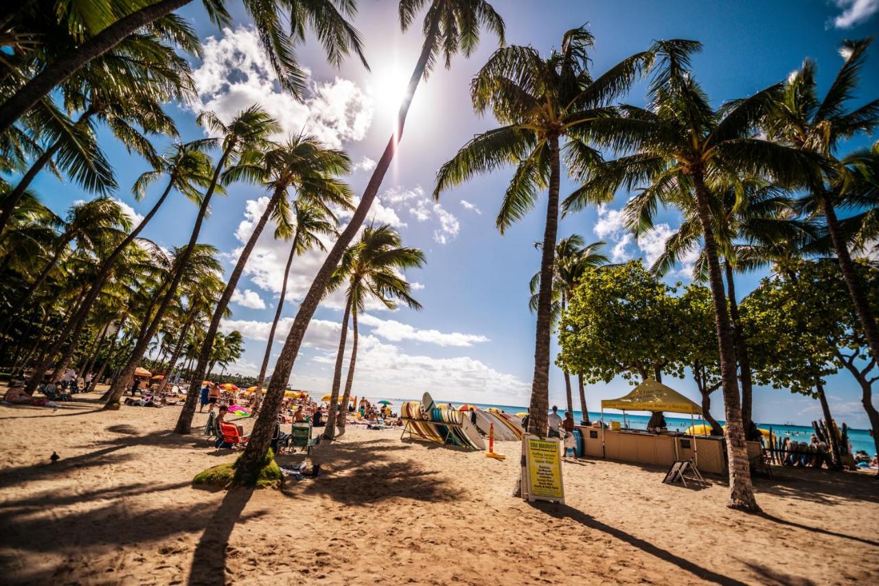 Cozy Waikiki Getaway, Stroll To Beach With Free Parking Гонолулу Экстерьер фото
