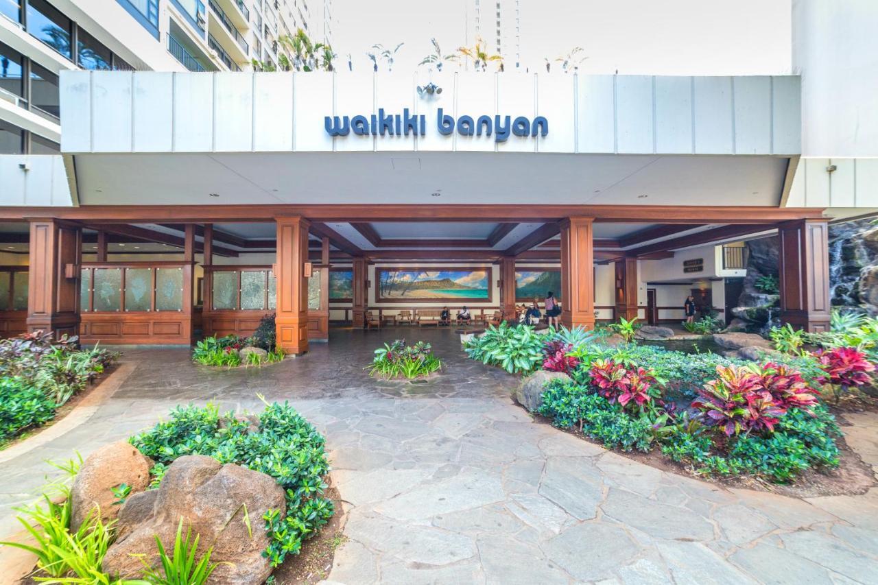 Cozy Waikiki Getaway, Stroll To Beach With Free Parking Гонолулу Экстерьер фото